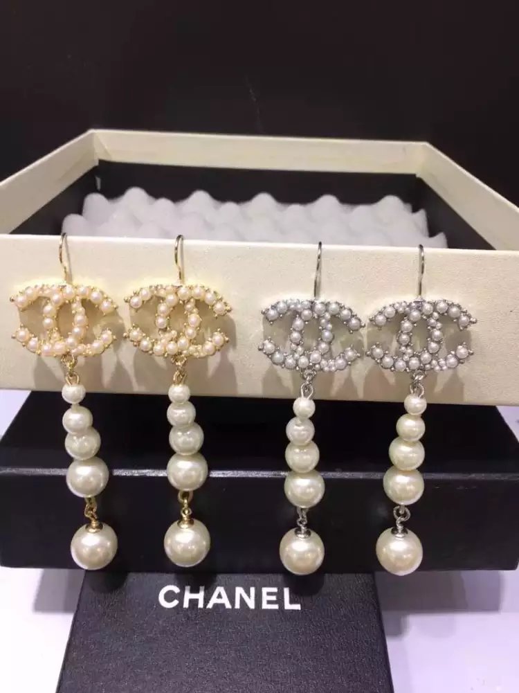 Orecchini Chanel Modello 1079